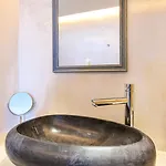 Santorini Secret Premium 4*