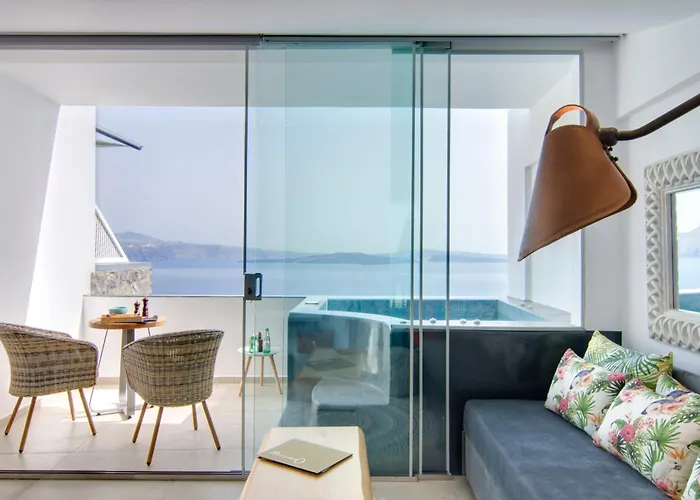 Hotel Santorini Secret Premium 4*