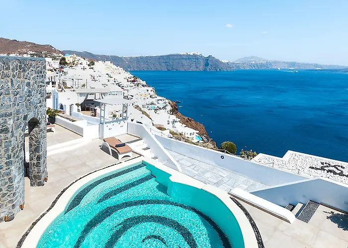Santorini Secret Premium Hotel 4*