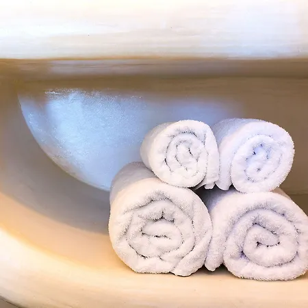 Santorini Secret Premium 4*