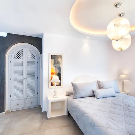 Santorini Secret Premium מלון