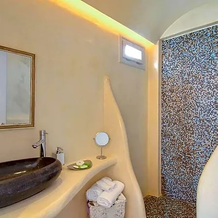 فندق سانتوريني سيكريت بريميوم 4*