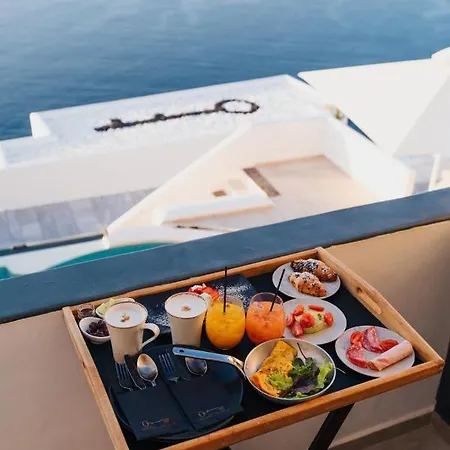 Santorini Secret Premium Hotel