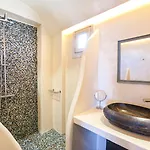 Santorini Secret Premium 4*