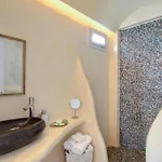 Santorini Secret Premium Hotel